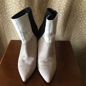 WORTHINGTON ANKLE BOOTIE. MULTI  COLORS